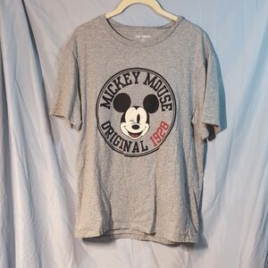 4/$20 Unisex Women's Large Mickey t-shirt *B21
